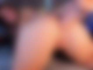 Live cam show with Jess-Lui - Small Tits on Camsoda