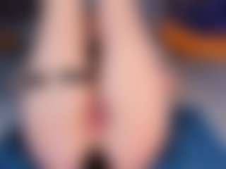 Live cam show with Jess-Lui - Teen (18+) on thefappeningchat.com