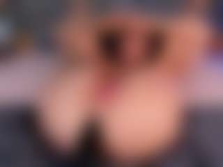 Live cam show with Jess-Lui - Fuck Machine on Camsoda