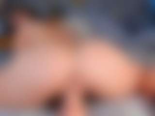 Jess-Lui's Live Sex Cam Show