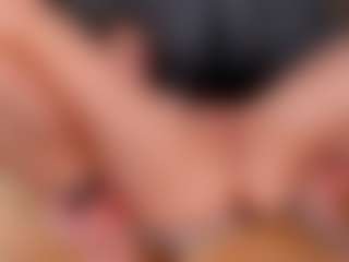 Spettacolo in cam dal vivo con Jess-Lui - College Teen (18+) su Camsoda