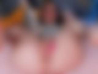 Live cam show with Jess-Lui - Small Tits on TeamSkeetLive