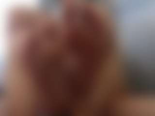 Live cam show with SosGirls - Foot Fetish on CamSodaAdn