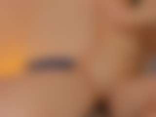 Live cam show with L U I S A H - Thong on Gym Cam Girls