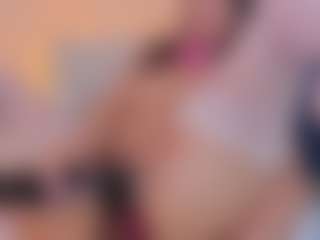 L U I S A H's Live Sex Cam Show
