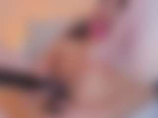 L U I S A H's Live Sex Cam Show