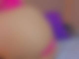 L U I S A H's Live Sex Cam Show