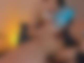 Live cam show with L U I S A H - Thong on Camsoda