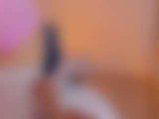 L U I S A H's Live Sex Cam Show