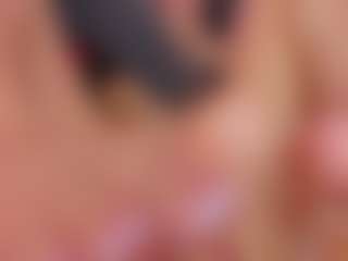 L U I S A H's Live Sex Cam Show