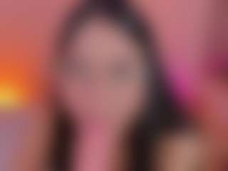 Live cam show with L U I S A H - Bedroom on Camsoda