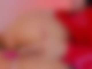 Live cam show with L U I S A H - Facial on Camsoda