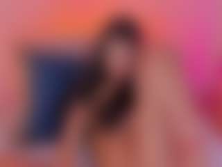 L U I S A H's Live Sex Cam Show