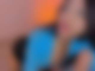 Live cam show with L U I S A H - Amateur on Camsoda