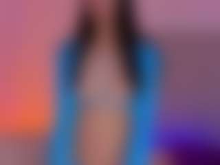 L U I S A H's Live Sex Cam Show