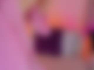 Live cam show with L U I S A H - Thong on CamSodaAdn