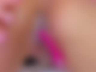 L U I S A H's Live Sex Cam Show