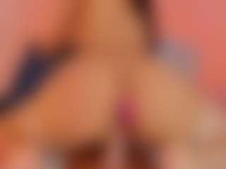 L U I S A H's Live Sex Cam Show