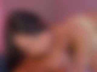 Live cam show with L U I S A H - Thong on Dolls Live