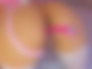 Live cam show with L U I S A H - Facial on Camsoda