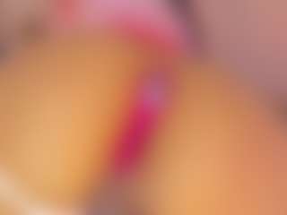 Live cam show with L U I S A H - Control on Camsoda