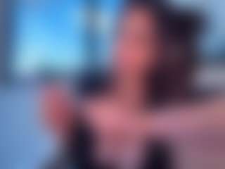Live cam show with MyPhoenix - Brown Hair on Milf Play