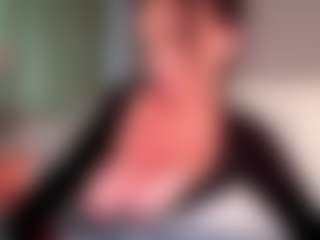 Live cam show with MyPhoenix - Old on Dolls Live