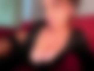 MyPhoenix MILF webcam performer live streaming