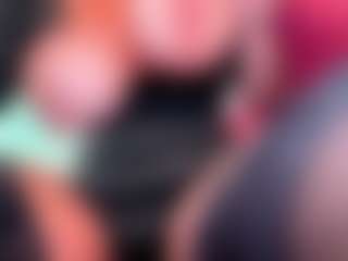 Live cam show with MyPhoenix - Bedroom on Strip Flash - Live Sex Shows