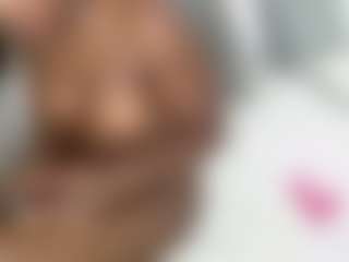 Live cam show with AshlyFoxx1 - Athletic Ebony on AdultVida.com | colombia