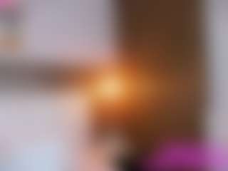 Ashleyy-23 MILF webcam performer live streaming