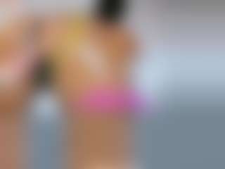 Live cam show with Ashleyy-23 - Gagging on Camsoda