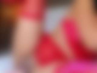 Live cam show with Ashleyy-23 - Striptease MILF on Camsoda