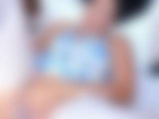 Ashleyy-23 MILF webcam performer live streaming