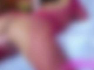 Ashleyy-23 MILF webcam performer live streaming