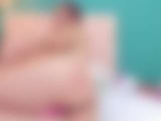 TinnaFlirt1's Live Sex Cam Show