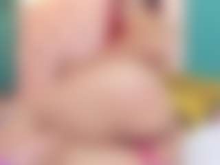 Live cam show with TinnaFlirt1 - Red Hair on https://playwithruby.com