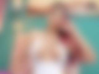 Live cam show with TinnaFlirt1 - Red Hair HD on Mixed Magazine Live