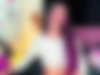 BLOOM222's Live Sex Cam Show