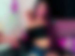 Live cam show with BLOOM222 - Tease on Camsoda