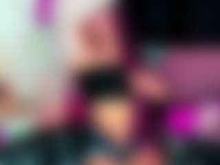 Live cam show with BLOOM222 - Black Hair on Camiplay Live