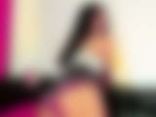 Live cam show with BLOOM222 - White on crypto-cams | colombia