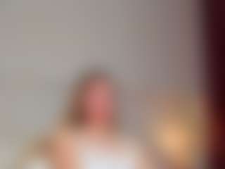 Live cam show with Er1ka - Blonde Hair on crypto-cams
