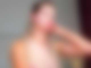 Live cam show with Er1ka - Shaved on SpankPalCams