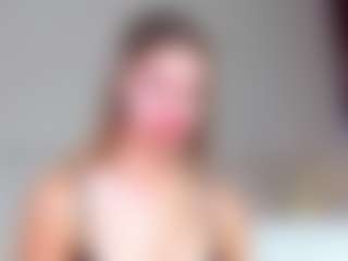 Live cam show with Er1ka - Fuck on Uber Horny