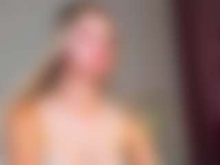 Live cam show with Er1ka - Blonde Hair on Mixed Magazine Live