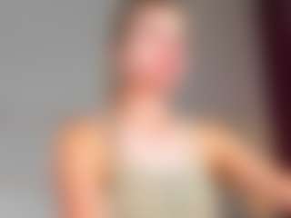 Live cam show with Er1ka - Cute on Camversity