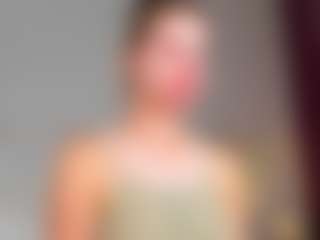 Live cam show with Er1ka - Athletic College on Livezox