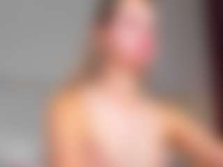Live cam show with Er1ka - Cute on fuck-show.com
