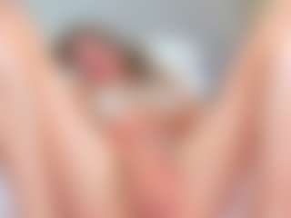 Live cam show with Er1ka - Public on pussylord.com